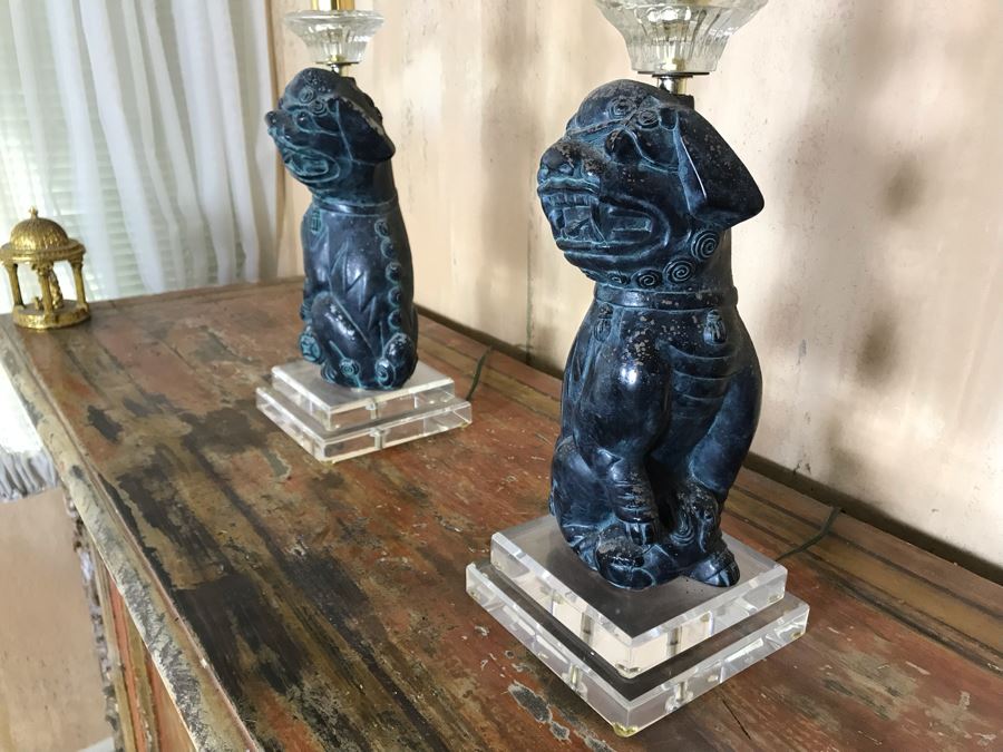 Pair Of Asian Painted Metal Foo Dog Table Lamps With Lucite Bases 6.5W X 41H [Photo 12]
