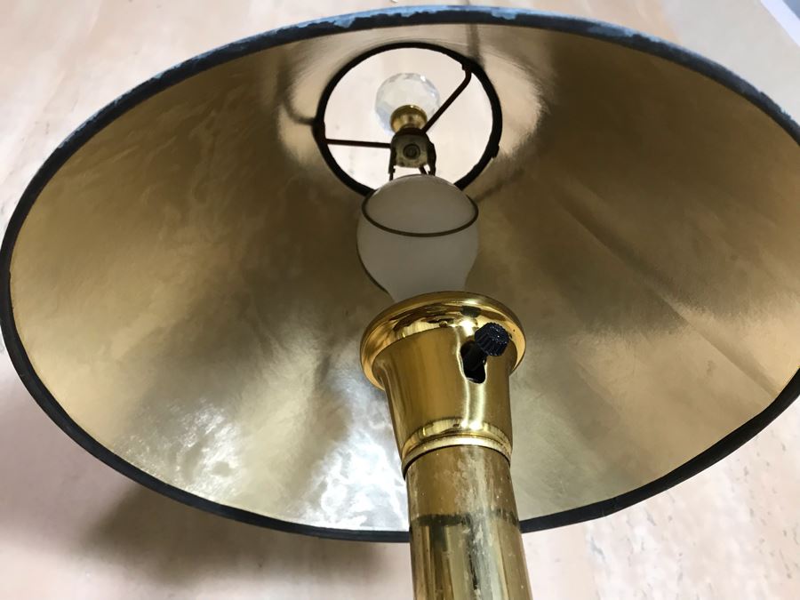 Pair Of Asian Painted Metal Foo Dog Table Lamps With Lucite Bases 6.5W X 41H [Photo 15]