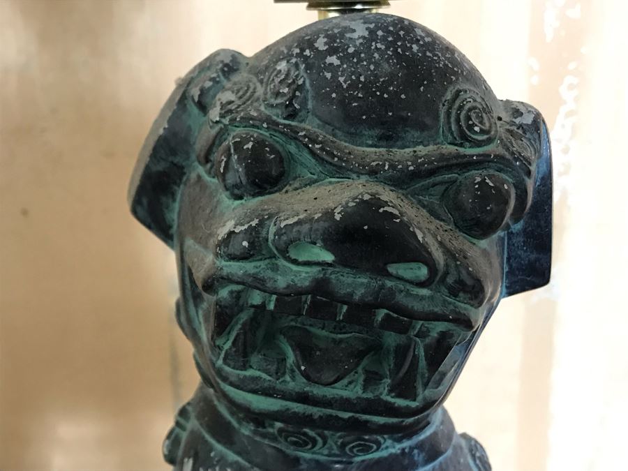 Pair Of Asian Painted Metal Foo Dog Table Lamps With Lucite Bases 6.5W X 41H [Photo 5]