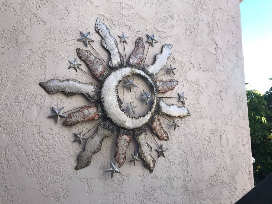 Metal Moon And Stars Wall Decor [Photo 2]