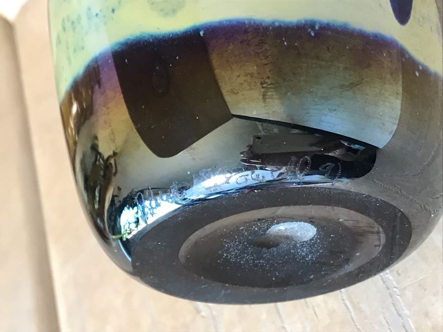 Signed Studio Iridescent Art Glass Vase By Bruce Stowell 5W X 12H [Photo 8]