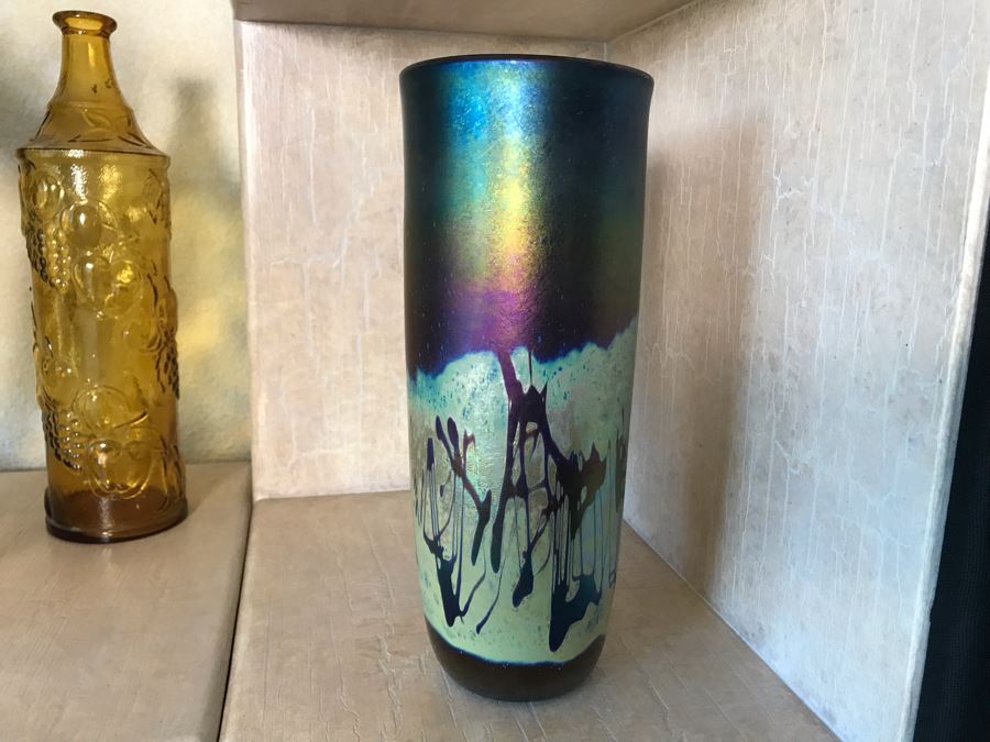 Signed Studio Iridescent Art Glass Vase By Bruce Stowell 5W X 12H [Photo 2]