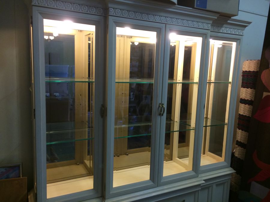 White Century China Cabinet [Photo 3]