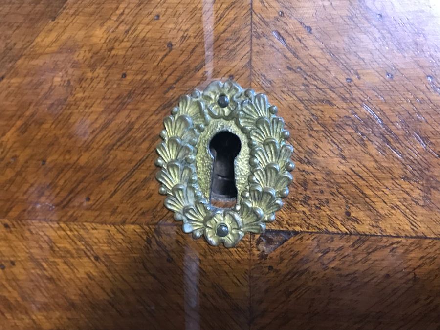 Antique 2-Drawer Dresser Chest Of Drawers With Removable Mirror 36W X 18D X 33H [Photo 8]