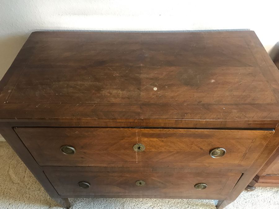 Antique 2-Drawer Dresser Chest Of Drawers With Removable Mirror 36W X 18D X 33H [Photo 19]