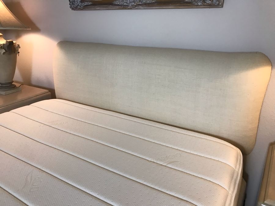 Pair Of Table Lamps (Sitting On Nightstands) 33H [Photo 3]