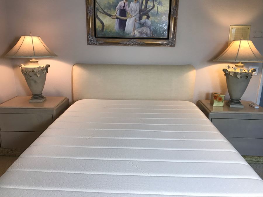 Pair Of Table Lamps (Sitting On Nightstands) 33H [Photo 2]