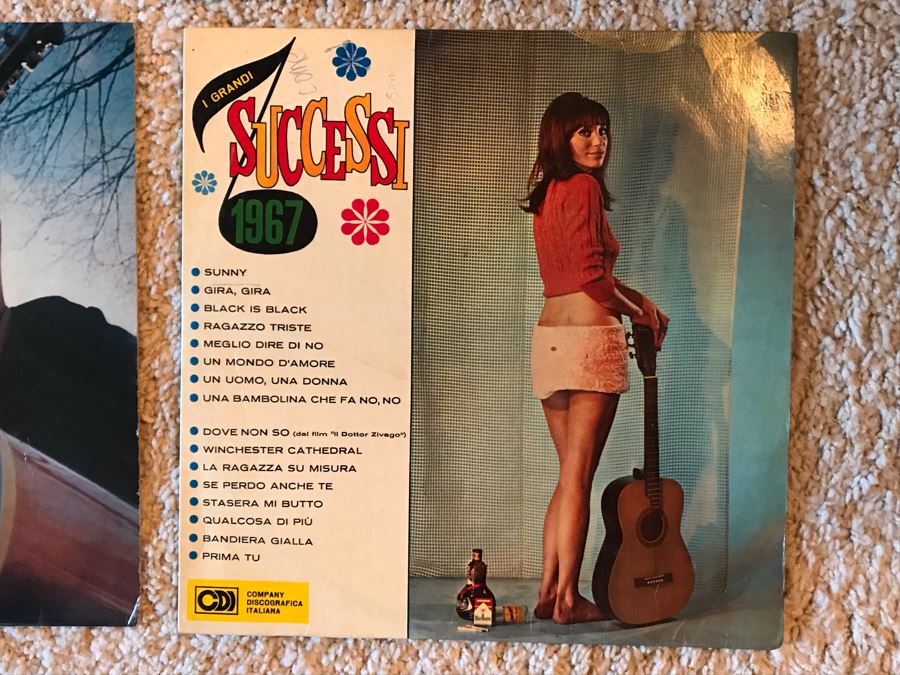 Vinyl Record Collection Including James Brown, Aretha Franklin, Bob Dylan, Mama Cass - (12) Records [Photo 8]