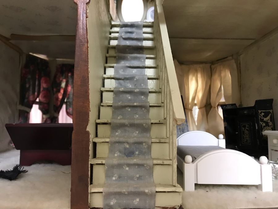 Large Victorian Doll House Furnished 23W X 18D X 36H - See Photos [Photo 9]