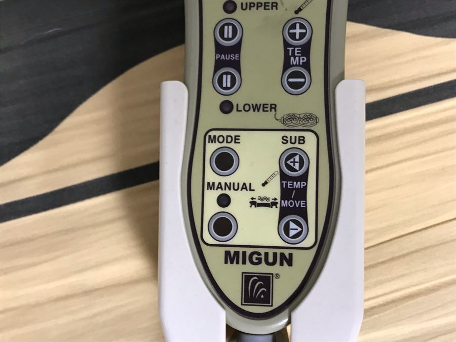 Migun Thermal Massage Table Bed Model HY-7000 With (2) Handheld Massaging Accessories - Medical Therapy Table Retails $4,000+ [Photo 11]