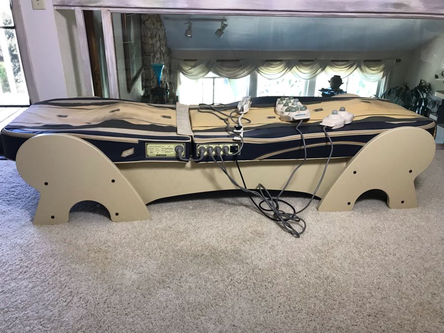 Migun Thermal Massage Table Bed Model HY-7000 With (2) Handheld Massaging Accessories - Medical Therapy Table Retails $4,000+ [Photo 4]