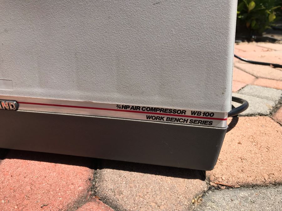 Ingersoll-Rand 3/4 HP Air Compressor WB100 Work Bench Series Portable [Photo 3]