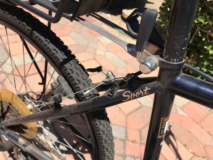 Specialized Rockhopper Mountain Trail Bicycle Bike [Photo 6]