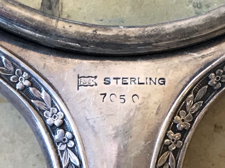 Vintage Sterling Silver Vanity Set With Hand Mirror And Brush (Note Glass Mirror Needs To Be Reglued) [Photo 9]