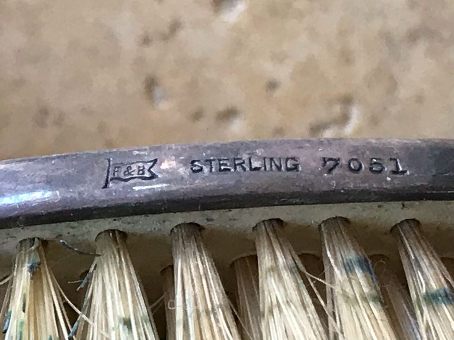 Vintage Sterling Silver Vanity Set With Hand Mirror And Brush (Note Glass Mirror Needs To Be Reglued) [Photo 10]