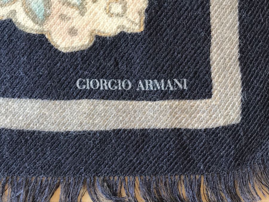 Giorgio Armani Scarf 54 X 54 [Photo 3]