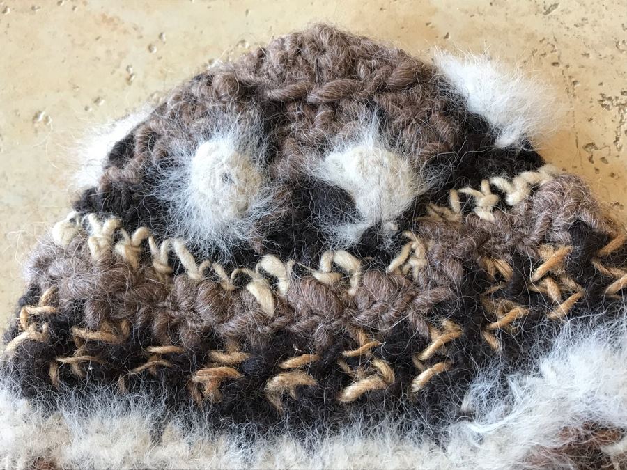 Hand Knotted Wool And Fur Hat 10 X 10 [Photo 5]