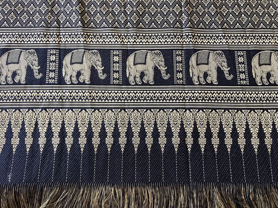 Meditation Shawl Brocade Gold And Black With Golden Elephants 39 X 72 [Photo 4]
