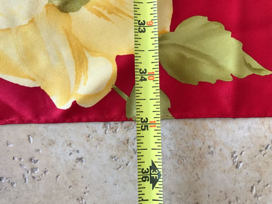 Oscar De La Renta Scarf  35 X 35 [Photo 5]