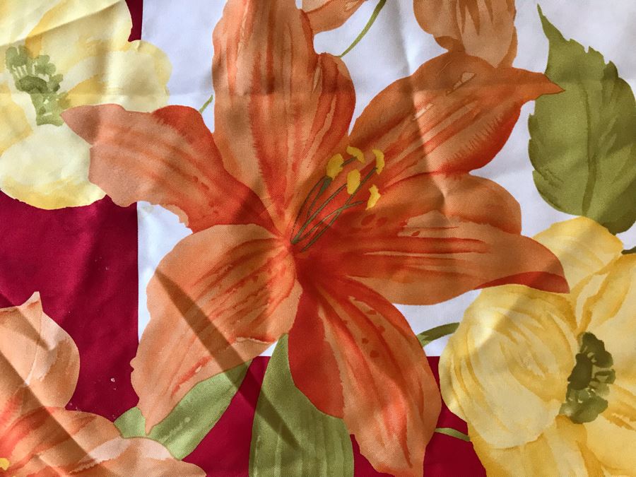 Oscar De La Renta Scarf  35 X 35 [Photo 4]