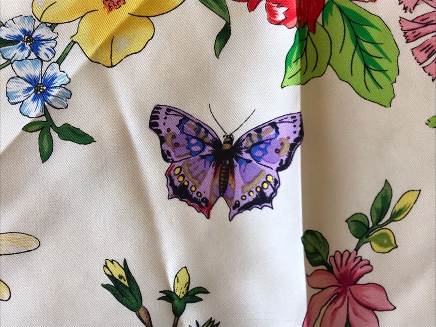 Talbots Scarf 36 X 36 [Photo 3]