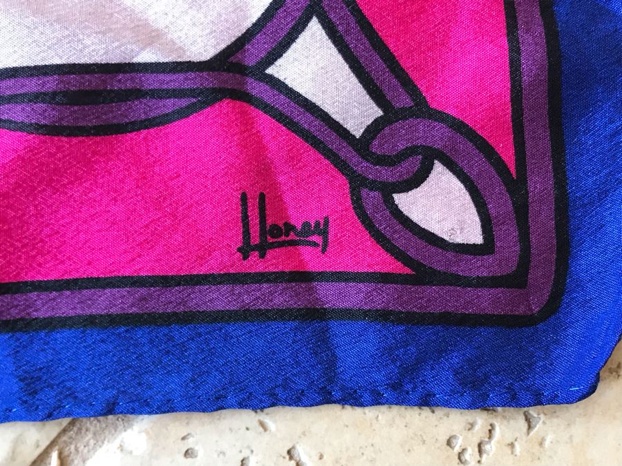 Honey Scarf 29 X 29 [Photo 3]