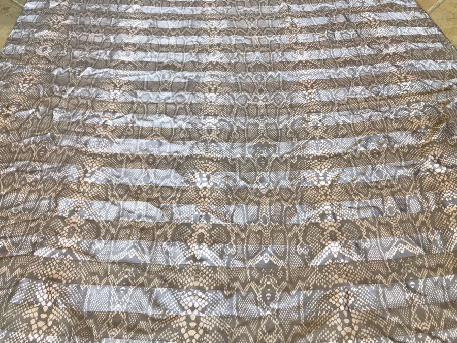 New Albertazzi Made In Italy Snake Skin Pattern Scarf 62L X 39W [Photo 3]