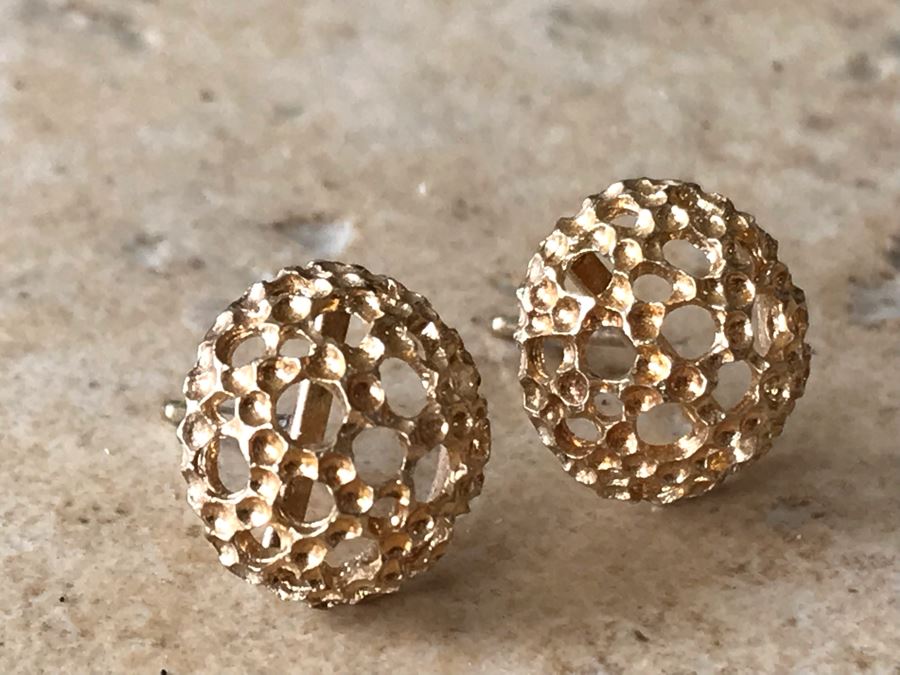 14K Gold Stud Earrings 2g