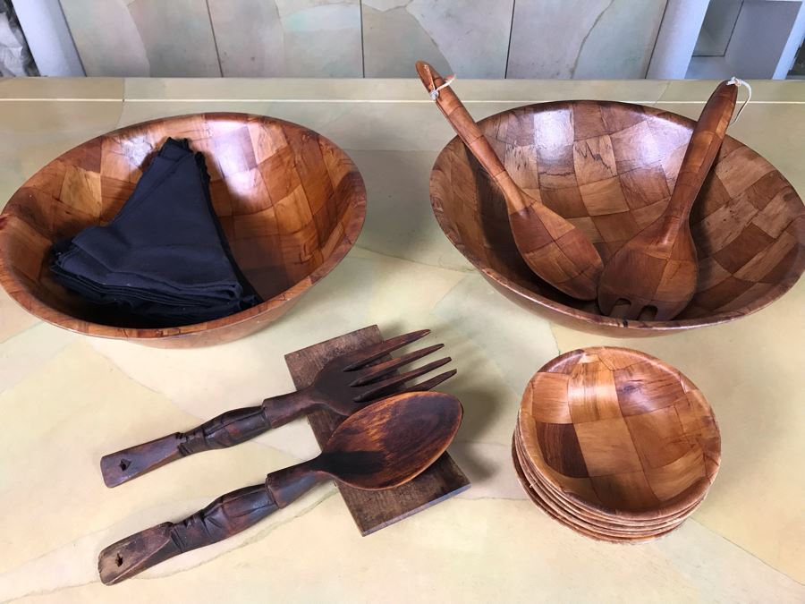 Vintage Pair Of Weavewood Checkers Salad Mixing Bowls With Checkers Salad Bowls And Carved Fork And Spoon Large Bowls Apx 15W