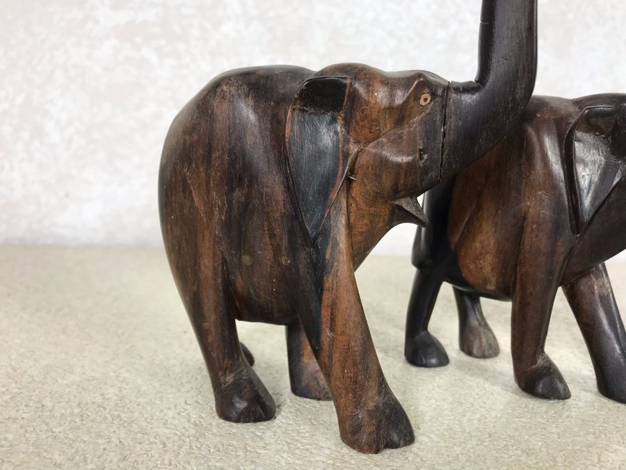 Four Carved Wooden Elephants Family Sculptures [Photo 4]