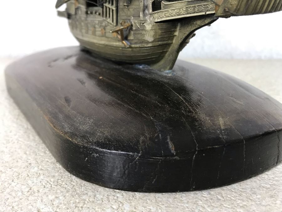 Metal English Sailing Ship Ark Royal Model With Wooden Base 10W X 5D X 9H [Photo 22]