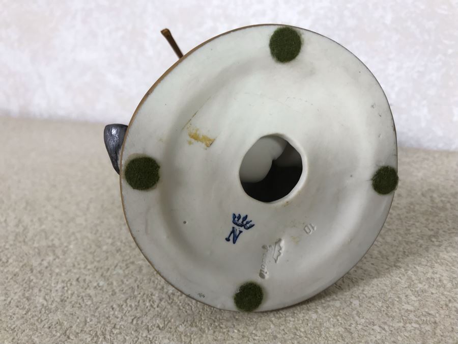 Vintage Italian Capodimonte Figurine 9.5H See Photos For Some Damage To Green Leaves [Photo 14]