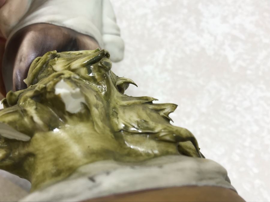 Vintage Italian Capodimonte Figurine 9.5H See Photos For Some Damage To Green Leaves [Photo 9]