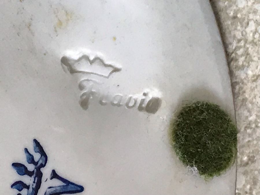 Vintage Italian Capodimonte Figurine 9.5H See Photos For Some Damage To Green Leaves [Photo 16]