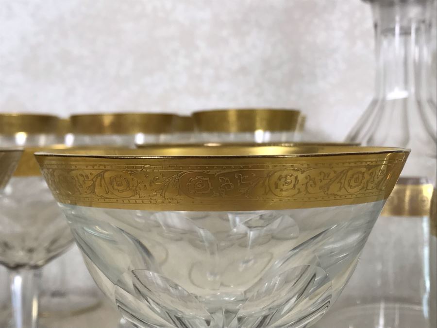 Large Collection Of Gold Rim Stemware Glasses With Matching Pitcher And Two Matching Decanters Apx 41 Pieces [Photo 6]