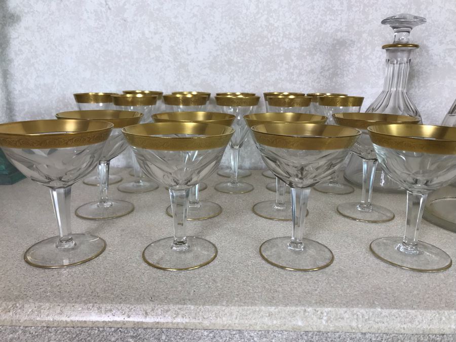 Large Collection Of Gold Rim Stemware Glasses With Matching Pitcher And Two Matching Decanters Apx 41 Pieces [Photo 4]