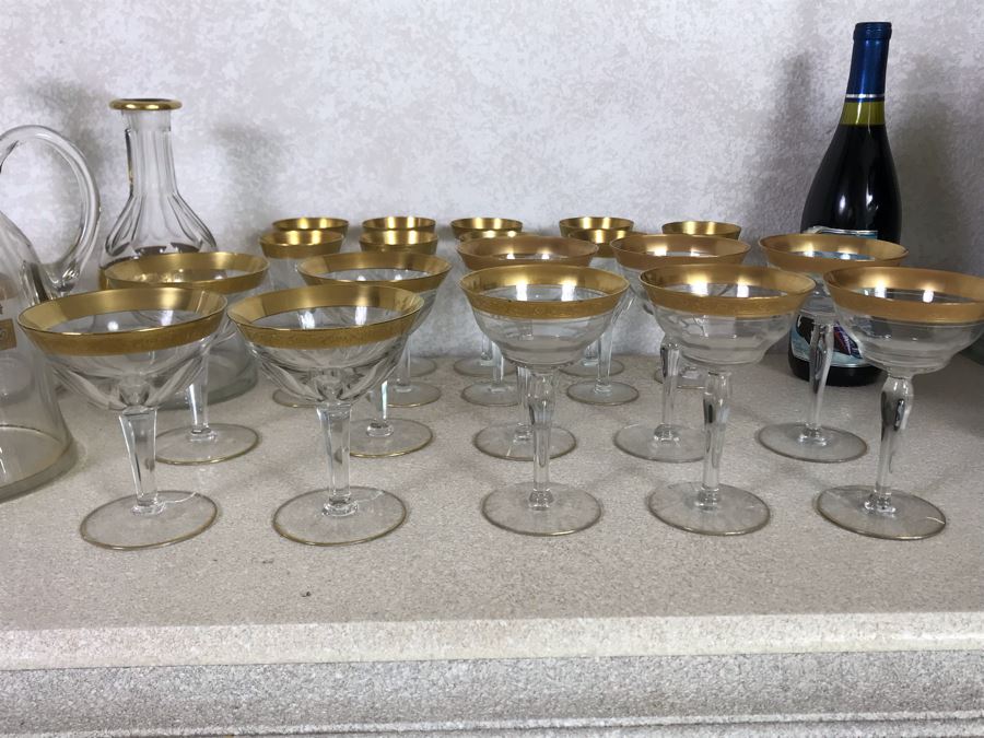 Large Collection Of Gold Rim Stemware Glasses With Matching Pitcher And Two Matching Decanters Apx 41 Pieces [Photo 12]