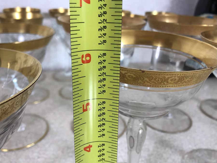 Large Collection Of Gold Rim Stemware Glasses With Matching Pitcher And Two Matching Decanters Apx 41 Pieces [Photo 20]