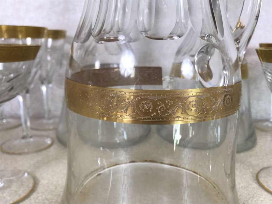 Large Collection Of Gold Rim Stemware Glasses With Matching Pitcher And Two Matching Decanters Apx 41 Pieces [Photo 9]