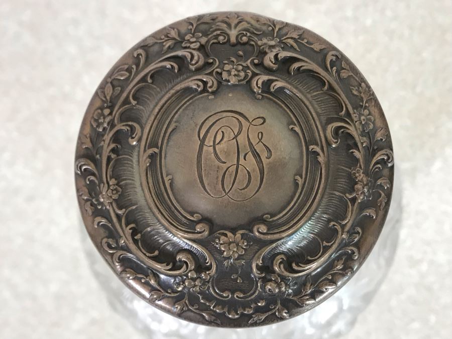 Crystal Decanter With Stunning English Sterling Silver Repousse Stopper 7H [Photo 3]