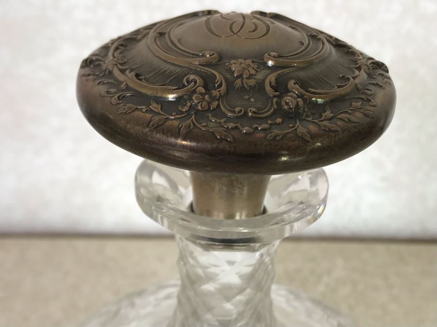 Crystal Decanter With Stunning English Sterling Silver Repousse Stopper 7H [Photo 7]