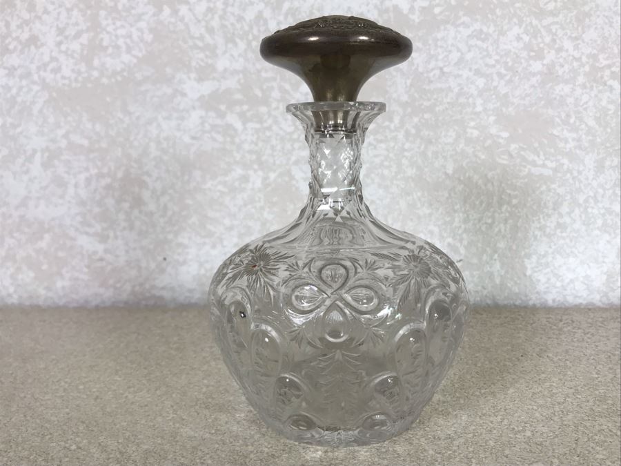 Crystal Decanter With Stunning English Sterling Silver Repousse Stopper 7H [Photo 5]