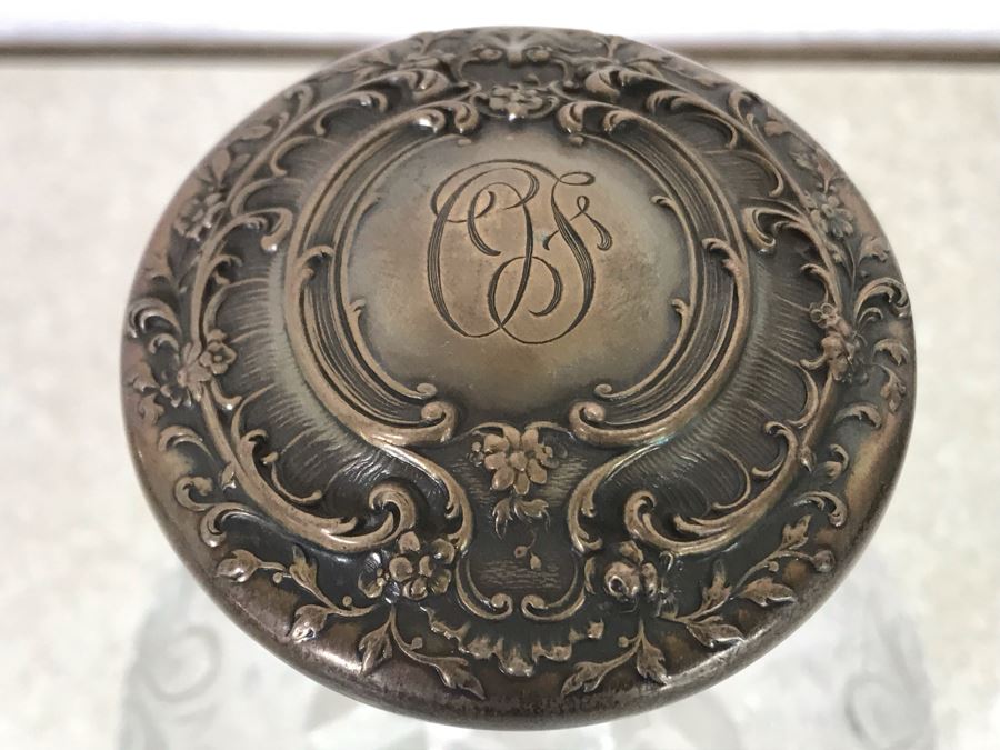 Crystal Decanter With Stunning English Sterling Silver Repousse Stopper 7H [Photo 6]