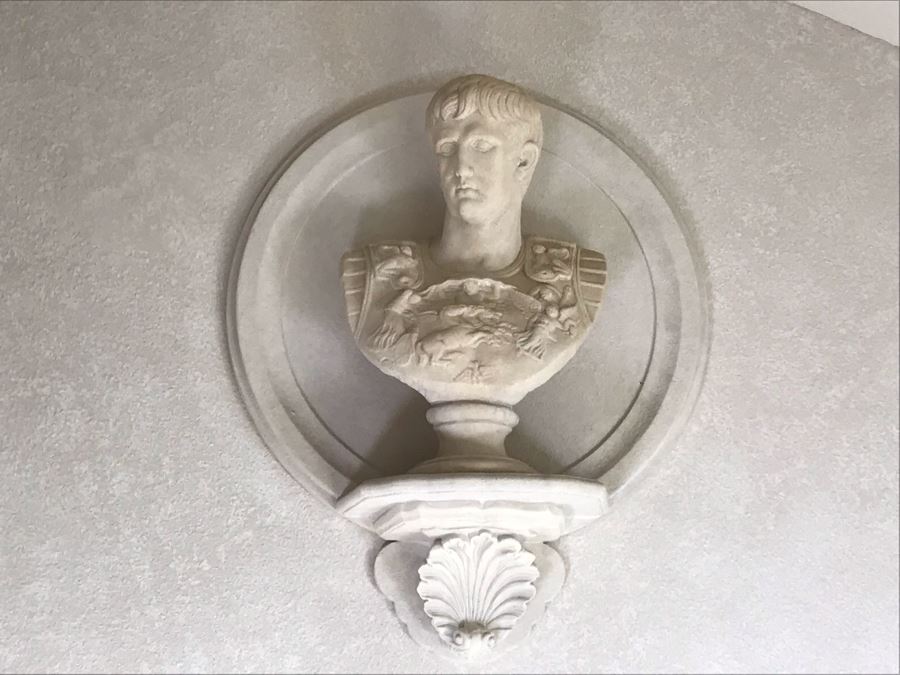 Wall Mounted Roman Bust And Medallion Shelf [Photo 1]