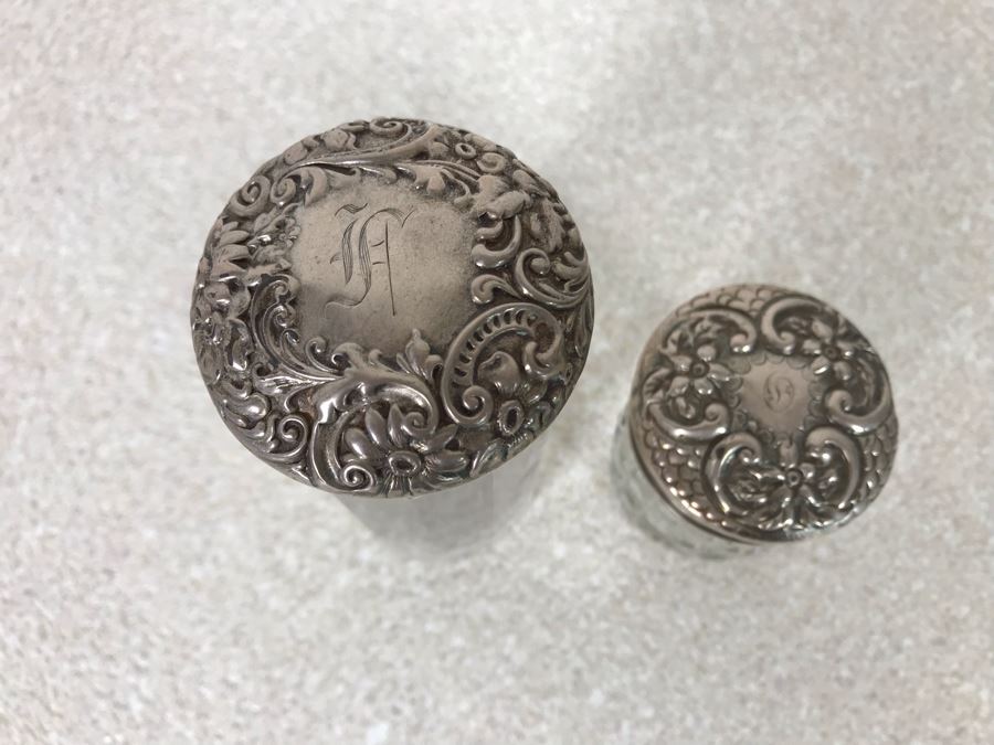 Pair Of Sterling Silver Repousse Lided Bottles 2W 22g [Photo 3]