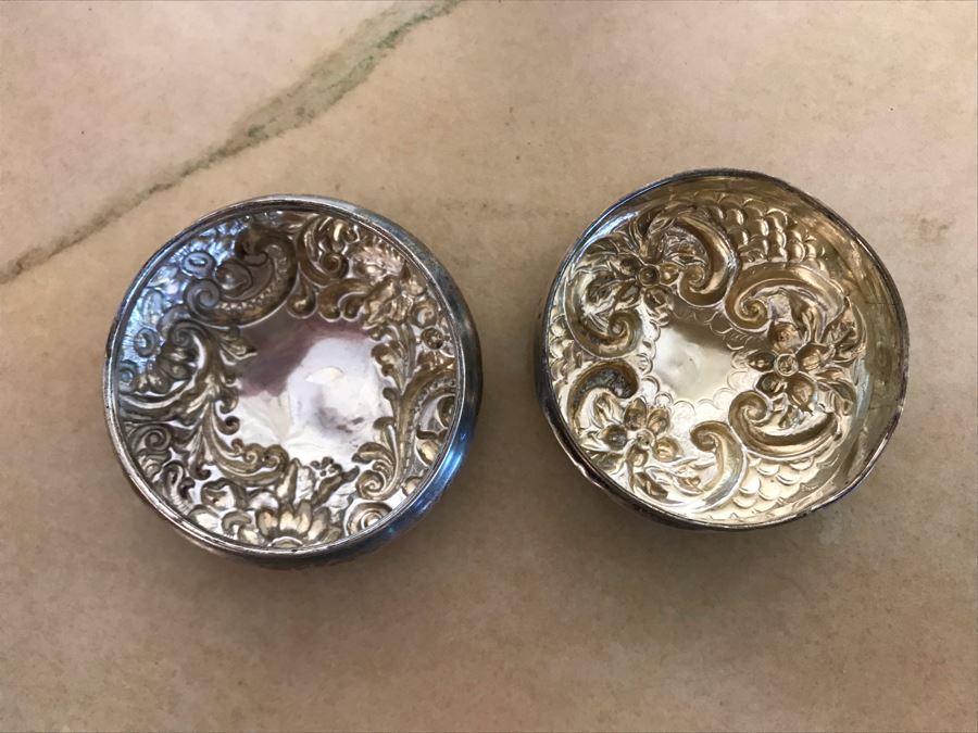 Pair Of Sterling Silver Repousse Lided Bottles 2W 22g [Photo 13]