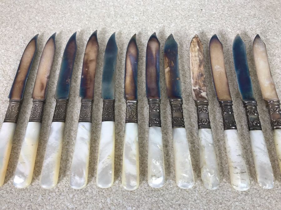 Vintage Sterling Silver Repousse And Mother Of Pearl Handle Knives - Four By Landers Frary & Clark Aetna Works And Four By American Cutlery Company 247g TW [Photo 3]