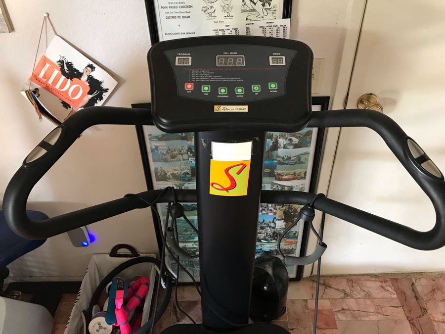 Vibration Trainer Excercise Machine 31W X 24D X 48H [Photo 3]