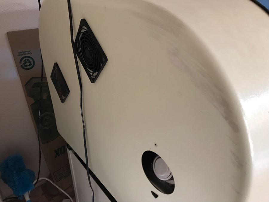 Aqua Massage Dry Water Massage Commerical Machine Retailed For $24,000 - Needs Servicing [Photo 7]