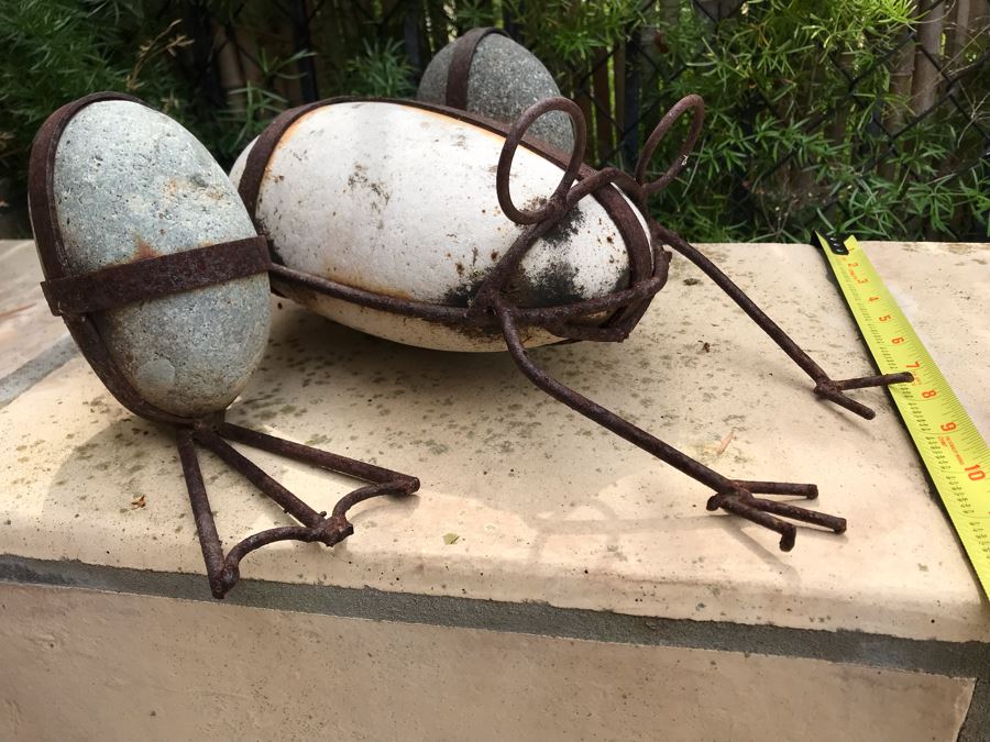 Frog Metal And Stone Garden Statuary Sculpture 14W X 13D X 5H  [Photo 3]